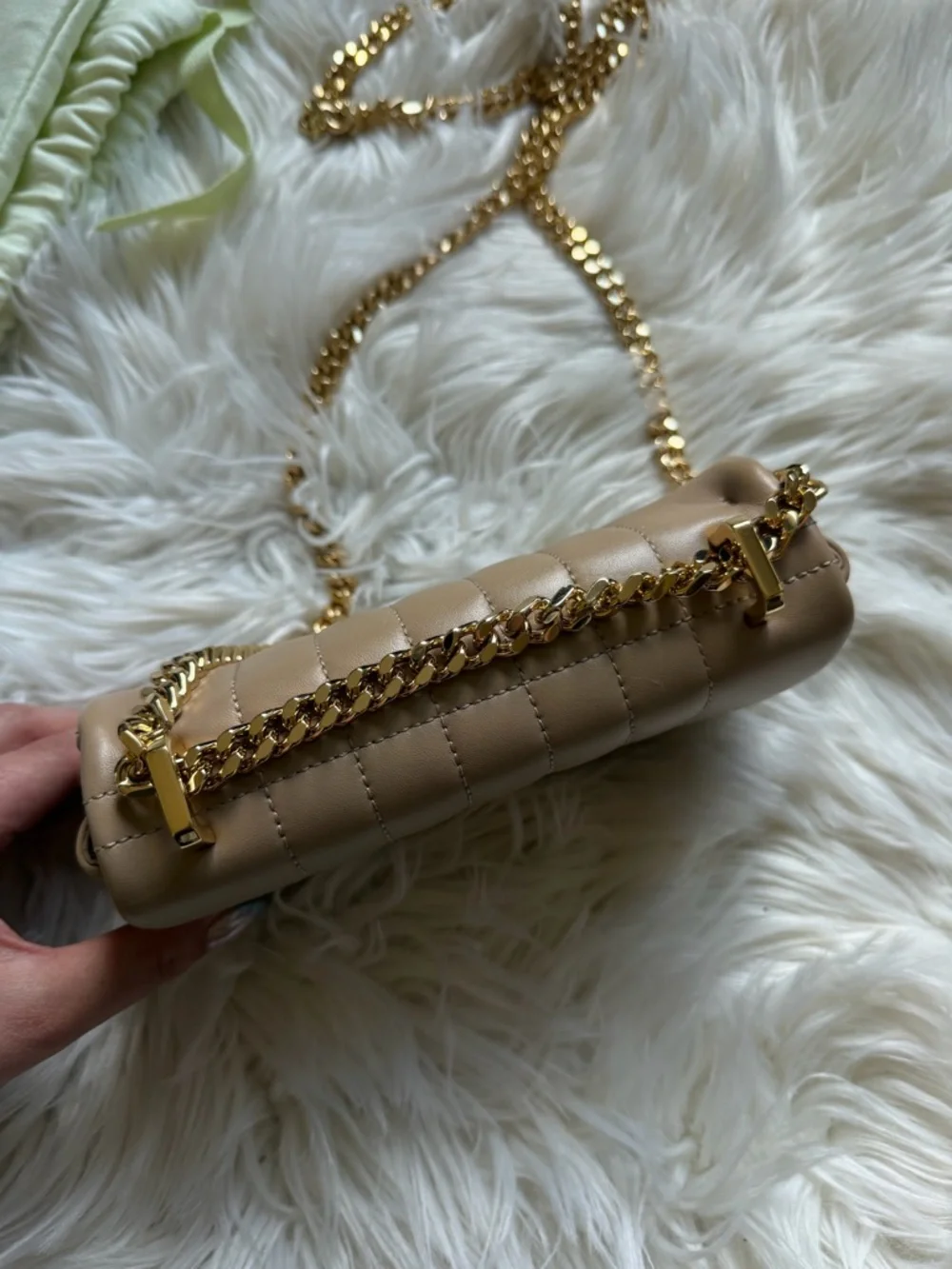 Burberry leather chain cross body bag - Picture 11 of 16